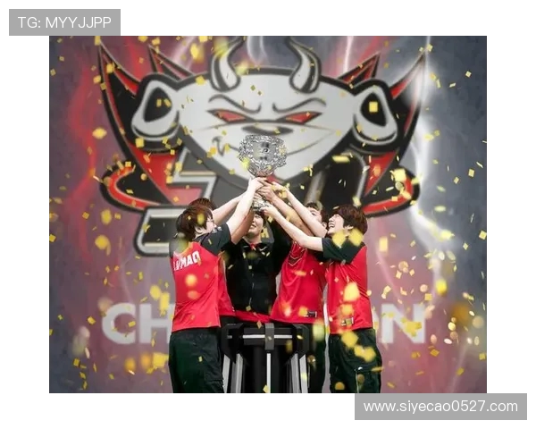 JDG战队在冠军杯积分榜上以60分稳居榜首争夺冠军的希望依然强烈