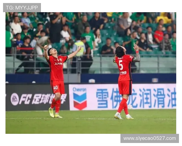 上海足球队在足球配合排行榜中荣登第五名展现团队实力与默契 上海足球队在足球配合排行榜中荣登第五名展现团队实力与默契