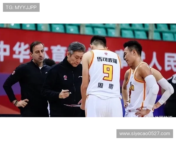 周鹏：从篮球场上的拼搏者到生活中的智慧引领者