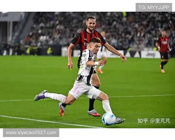 意甲经典对决回顾AC米兰与尤文图斯的巅峰对抗精彩录像分析