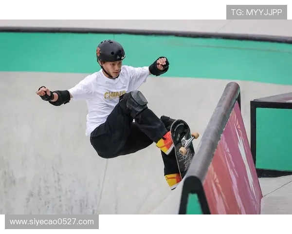 杭州滑板队在全国滑板耐力排行榜中荣获第七名的佳绩引发关注